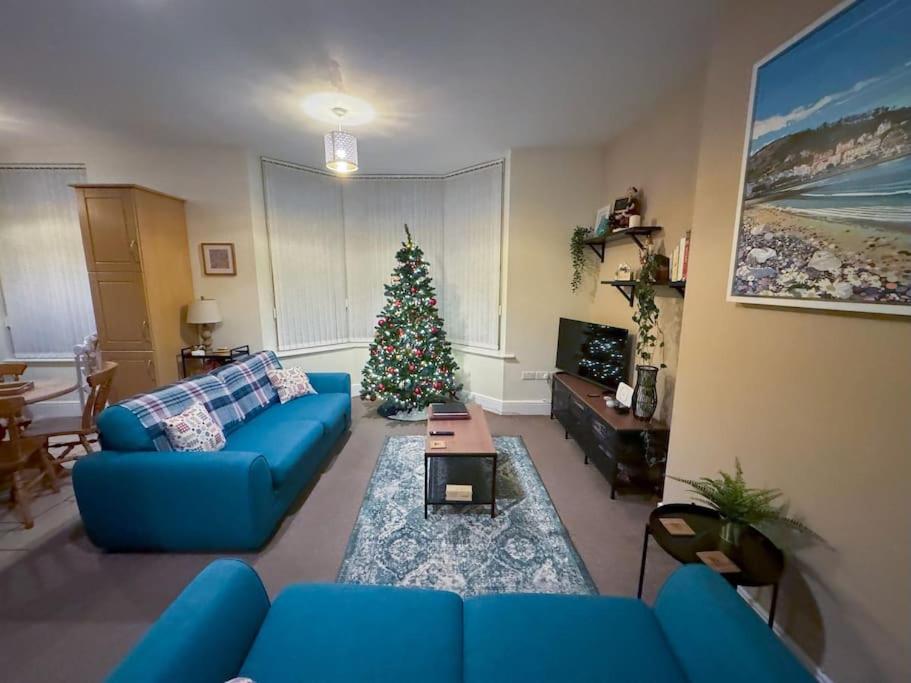 Private Parking, Central Llandudno, King Bed With Ensuite At Clement Lodge Kültér fotó
