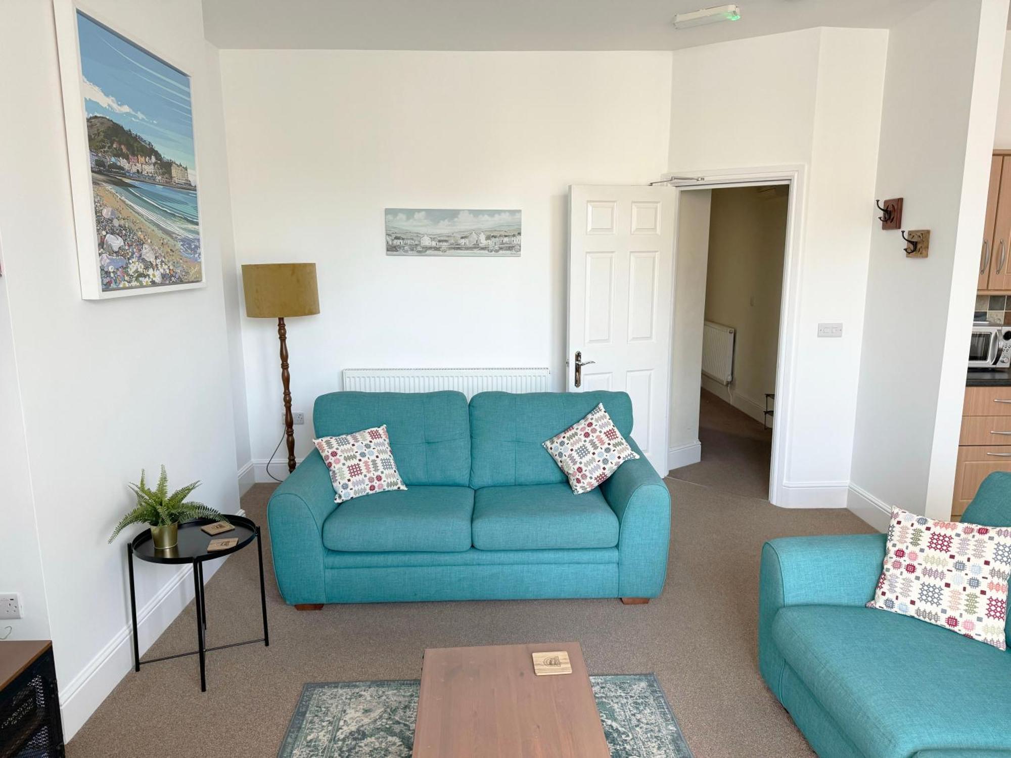 Private Parking, Central Llandudno, King Bed With Ensuite At Clement Lodge Kültér fotó